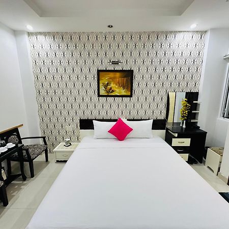 Redflower Hotel Thành Pho Ho Chí Minh Esterno foto