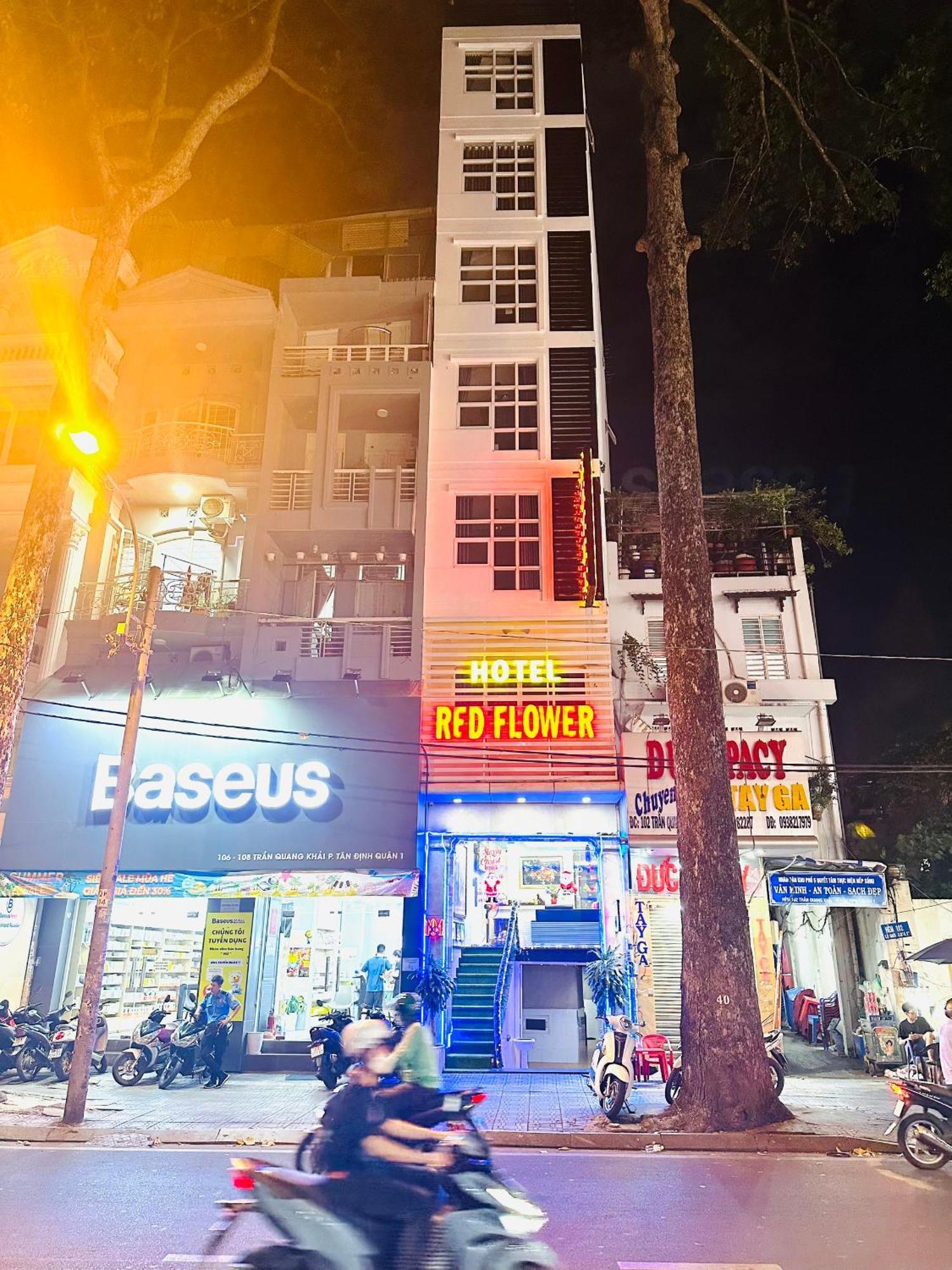 Redflower Hotel Thành Pho Ho Chí Minh Esterno foto