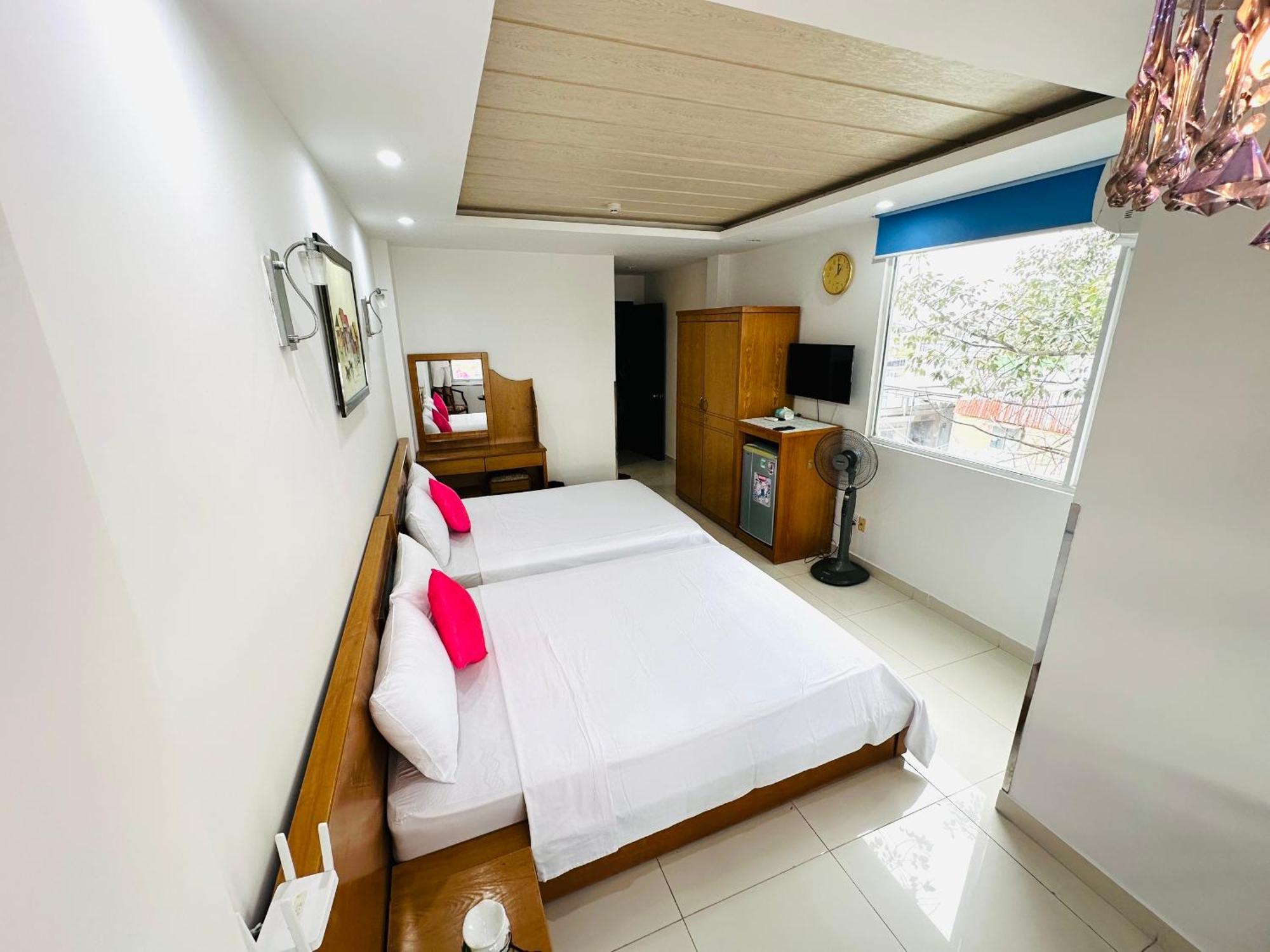 Redflower Hotel Thành Pho Ho Chí Minh Esterno foto