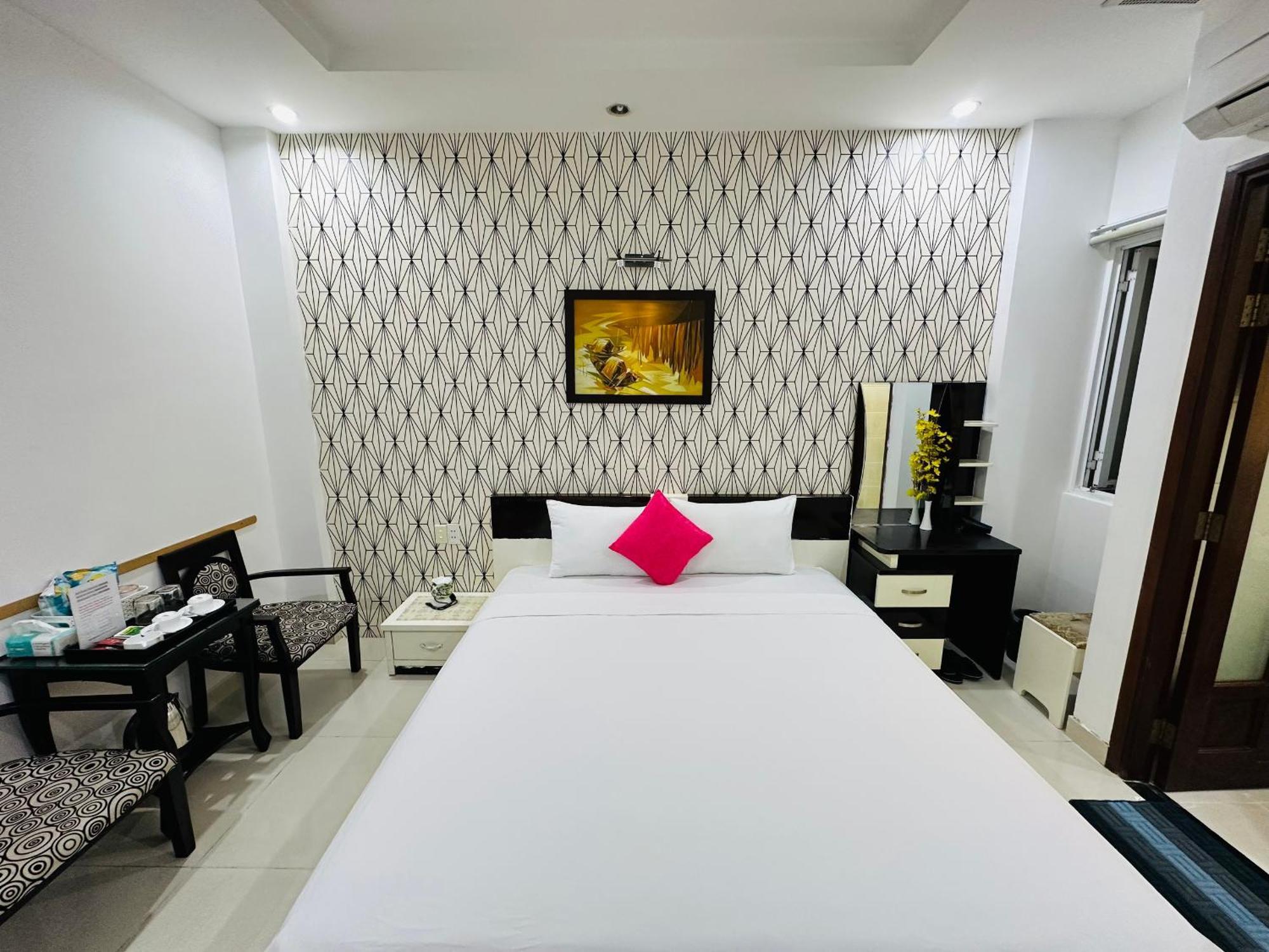Redflower Hotel Thành Pho Ho Chí Minh Esterno foto