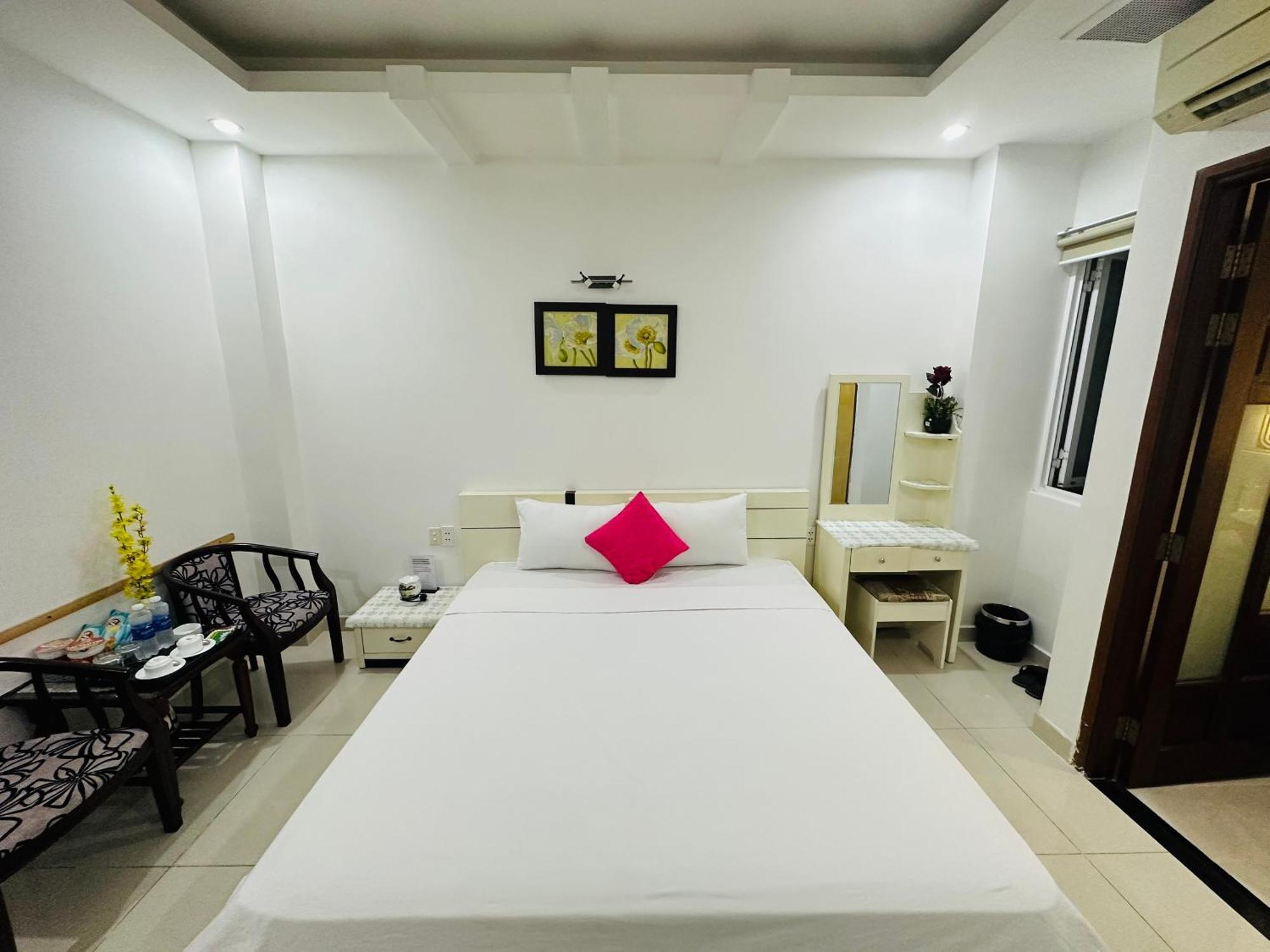 Redflower Hotel Thành Pho Ho Chí Minh Esterno foto