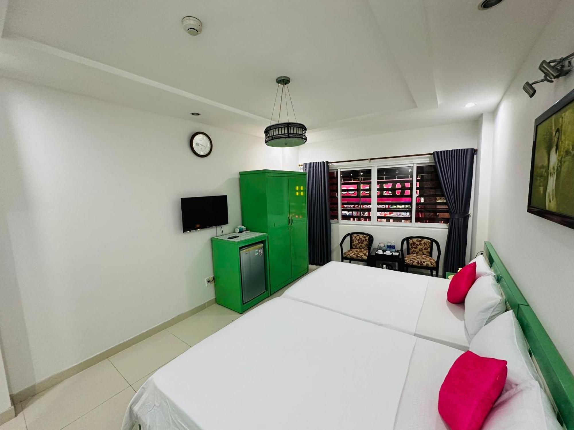 Redflower Hotel Thành Pho Ho Chí Minh Esterno foto