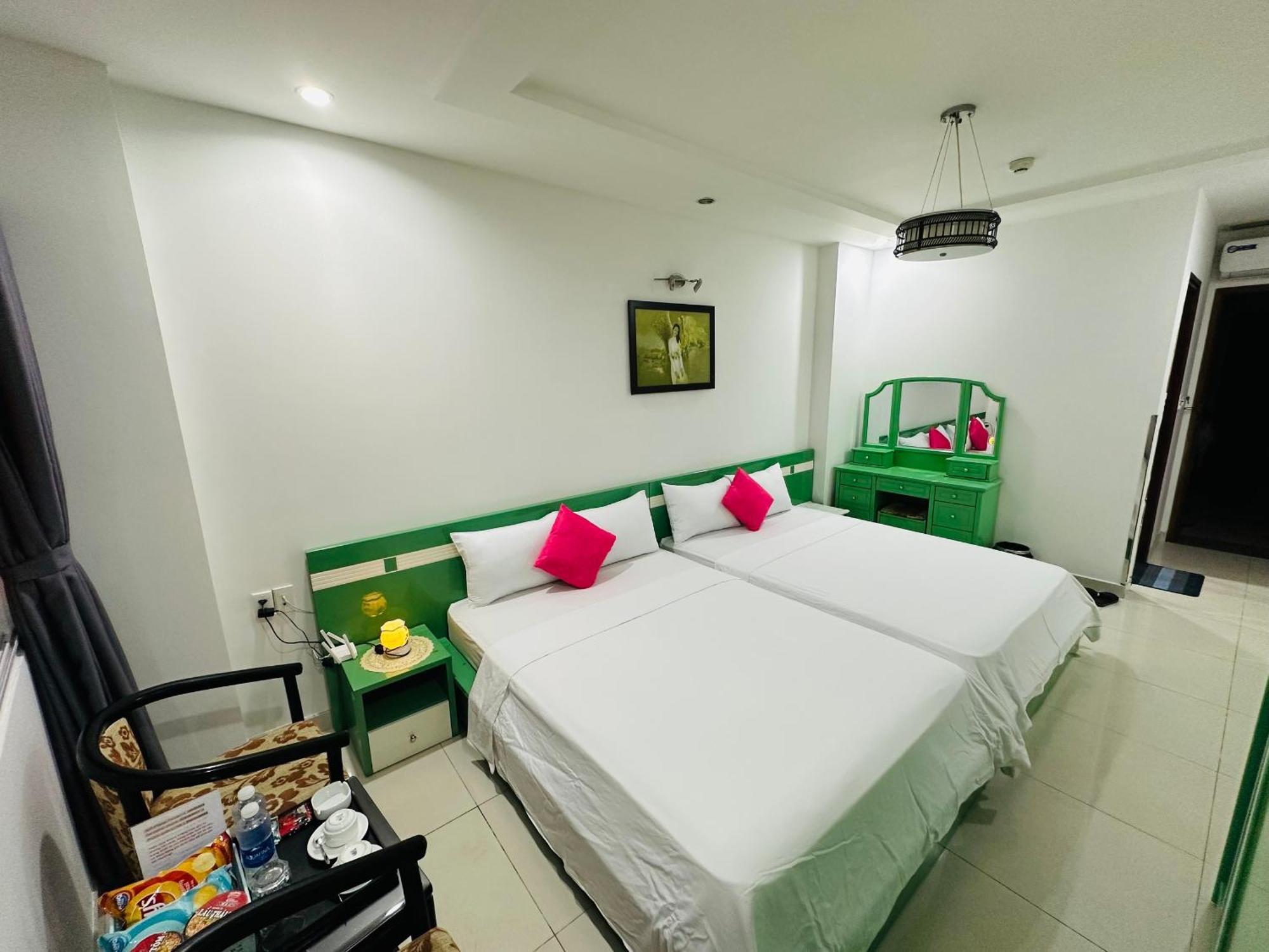 Redflower Hotel Thành Pho Ho Chí Minh Esterno foto