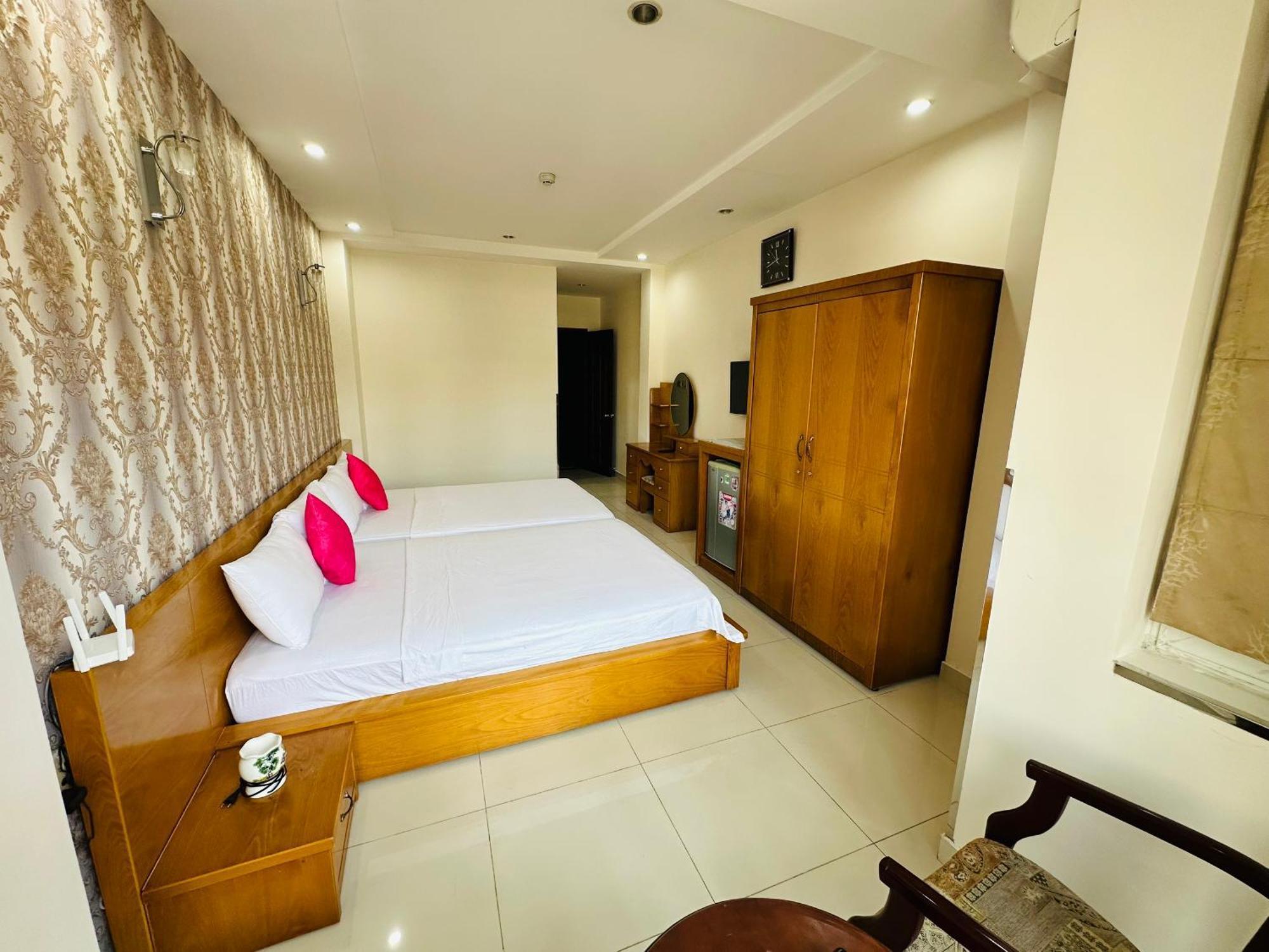 Redflower Hotel Thành Pho Ho Chí Minh Esterno foto