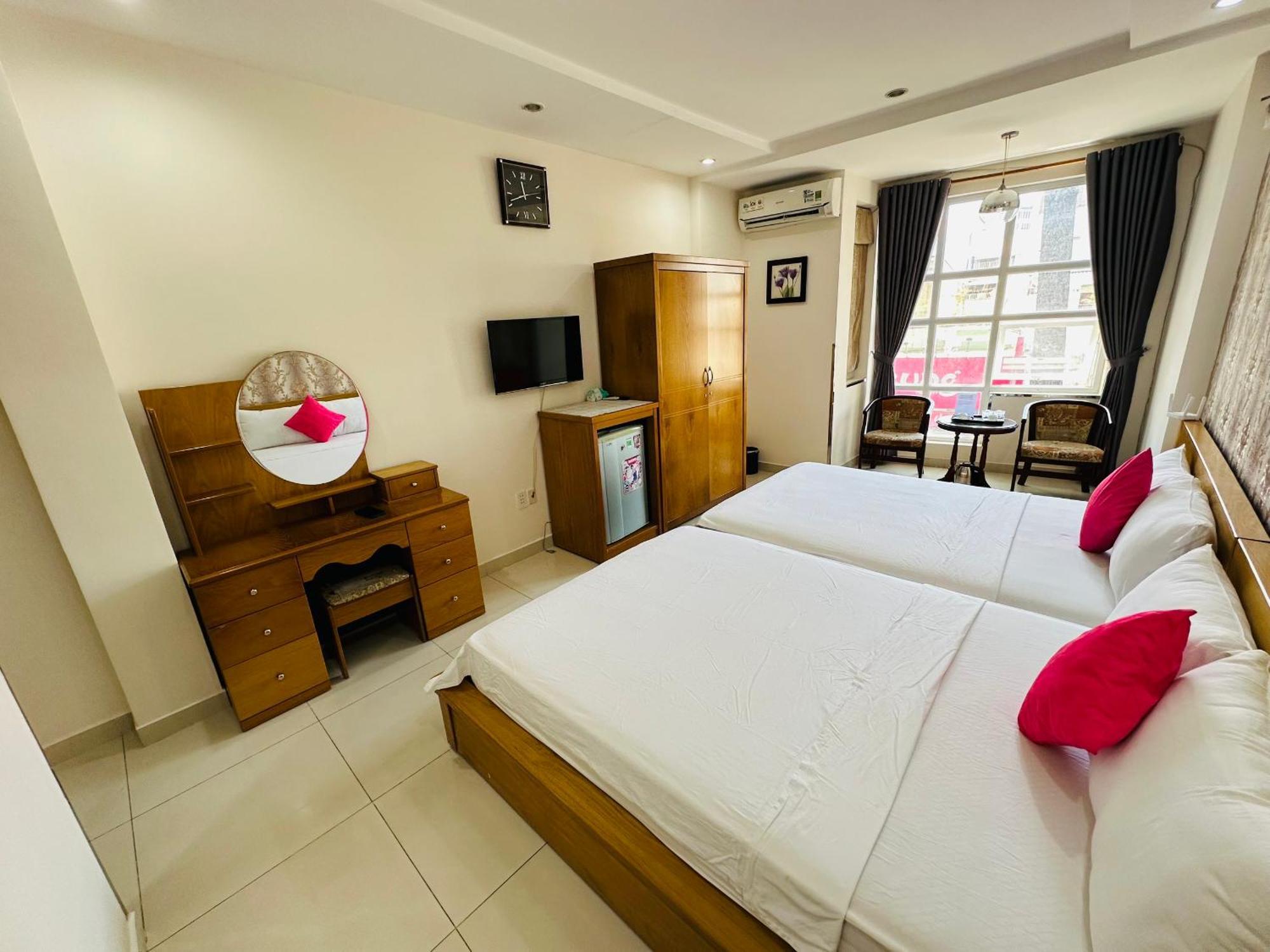 Redflower Hotel Thành Pho Ho Chí Minh Esterno foto