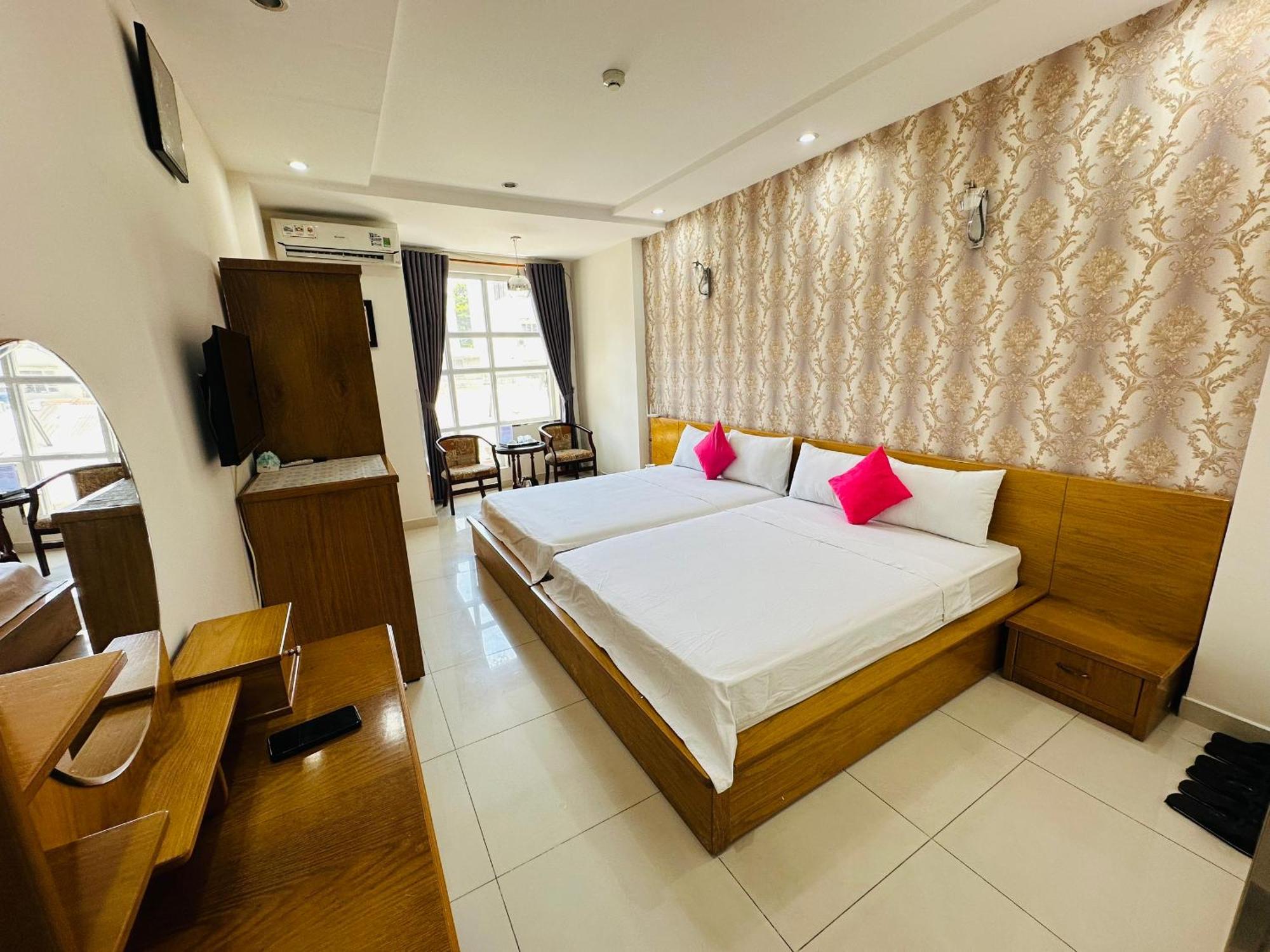 Redflower Hotel Thành Pho Ho Chí Minh Esterno foto