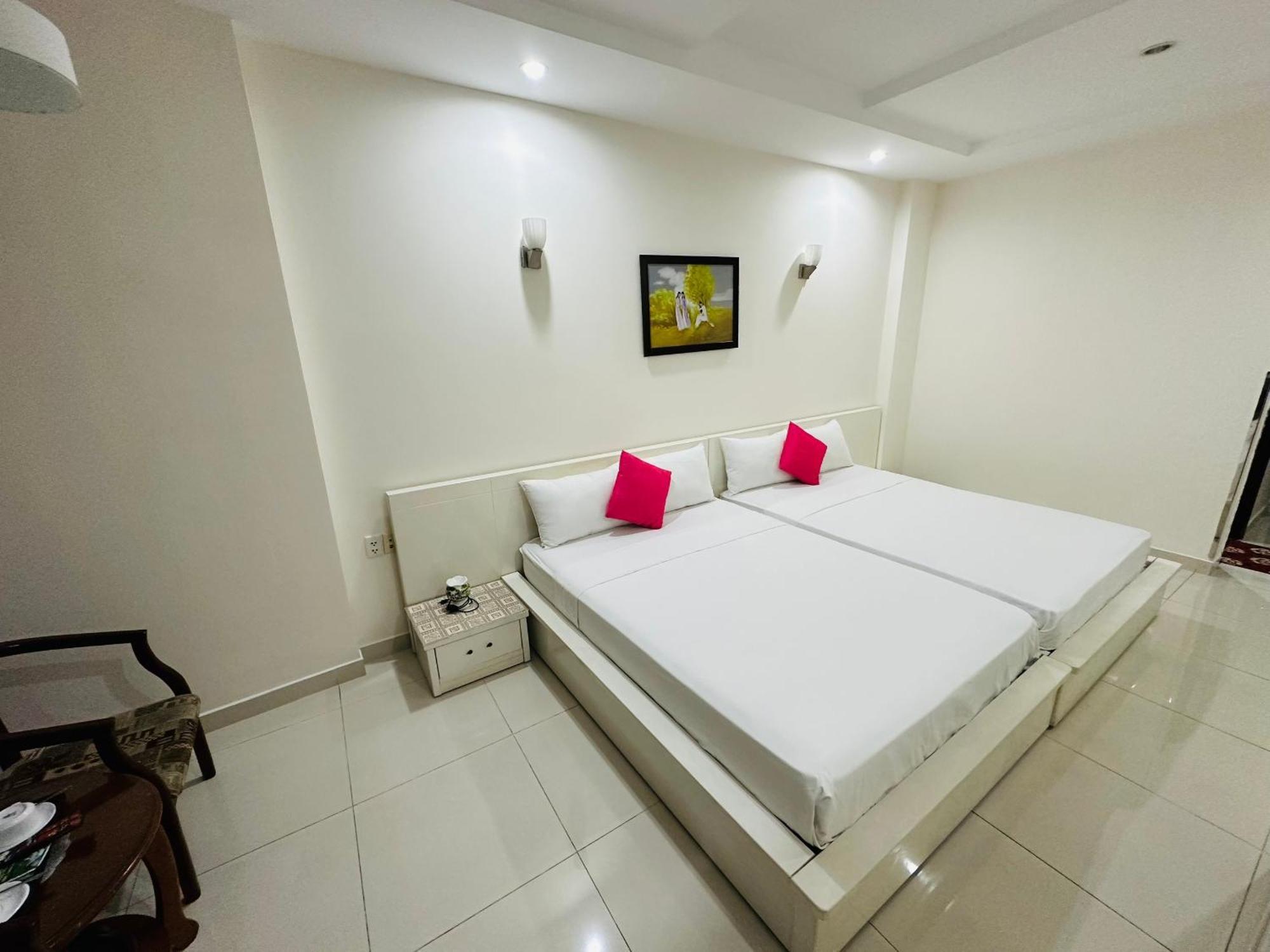 Redflower Hotel Thành Pho Ho Chí Minh Esterno foto