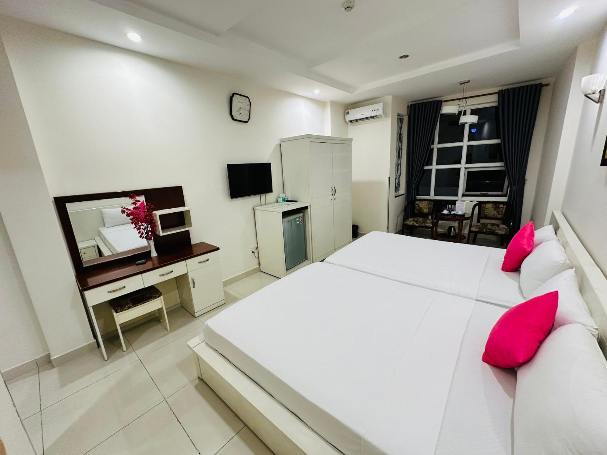 Redflower Hotel Thành Pho Ho Chí Minh Esterno foto